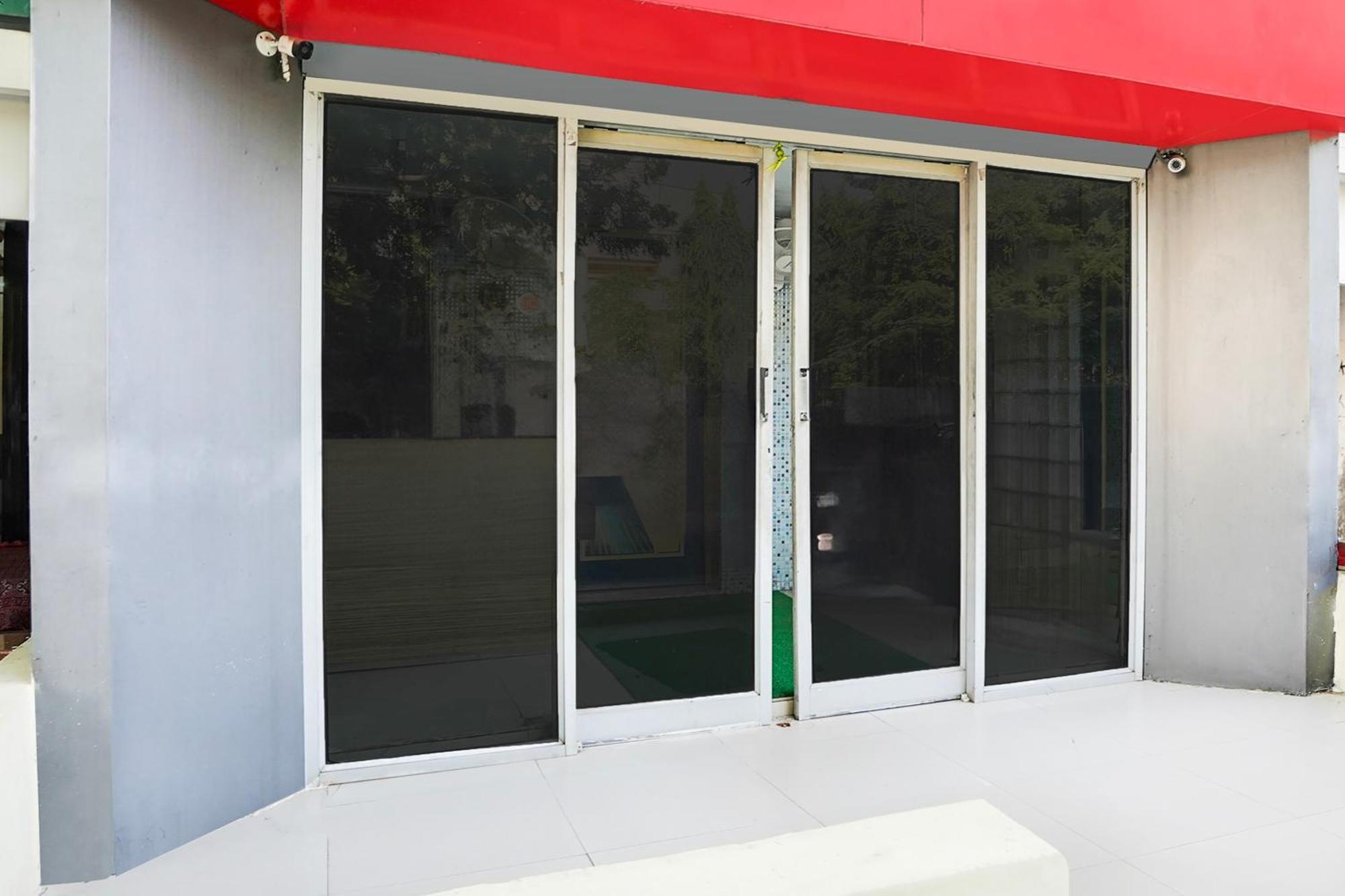 Hotel O Vibrant Residency Ahmedabad Exterior foto